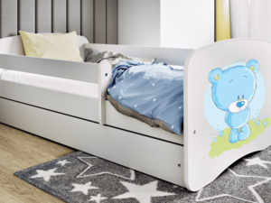 Babydreams juniorseng med blå bamse, m. madras, sengehest, skuffe - hvid laminat (140x70)